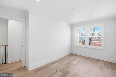 1739 Independence Avenue SE, Washington, DC 20003 - Photo 25