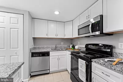 1124 25th Street NW #T4, Washington, DC 20037 - Photo 3