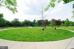 1124 25th St NW, Washington, DC 20037 - Photo 33