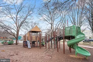 2605 O St NW, Washington, DC 20007 - Photo 19