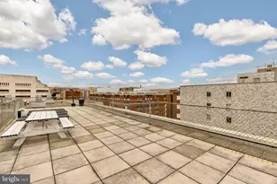 2401 H St NW, Washington, DC 20037 - Photo 25