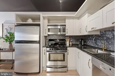 1401 Church Street NW #120, Washington, DC 20005 - Photo 7
