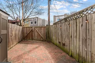 1519 North Carolina Ave NE, Washington, DC 20002 - Photo 15