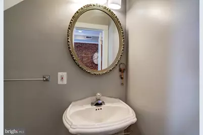 1016 G Street SE, Washington, DC 20003 - Photo 25