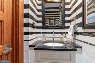 1737 Church St NW, Washington, DC 20036 - Photo 17