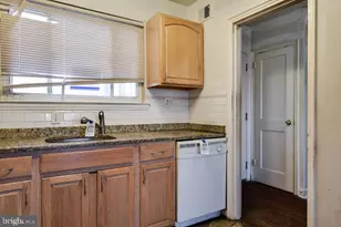 513 Hilltop Terrace SE, Washington, DC 20019 - Photo 11