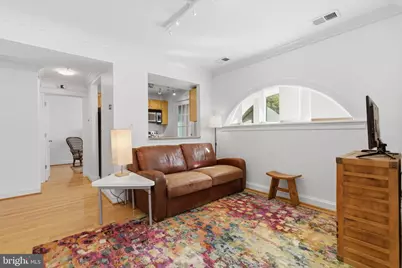 226 5th Street SE #102, Washington, DC 20003 - Photo 7