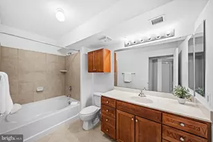 616 E St NW, Washington, DC 20004 - Photo 13