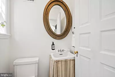 1698 32nd Street NW, Washington, DC 20007 - Photo 13