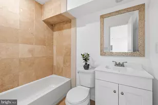 642 15th St NE, Washington, DC 20002 - Photo 27