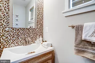 2201 Taylor St NE, Washington, DC 20018 - Photo 25