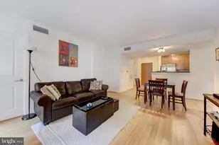 915 E St NW, Washington, DC 20004 - Photo 9