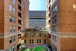 915 E St NW, Washington, DC 20004 - Photo 23