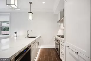 1108 16th St NW, Washington, DC 20036 - Photo 3