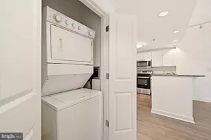 777 7th St NW, Washington, DC 20001 - Photo 17
