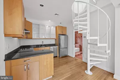 1318 35th Street NW #6, Washington, DC 20007 - Photo 3