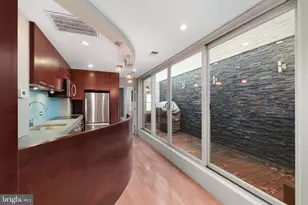 721 D St NE, Washington, DC 20002 - Photo 9