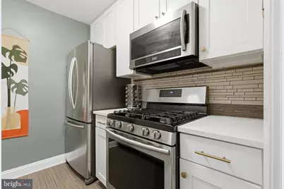 3114 Wisconsin Avenue NW #302, Washington, DC 20016 - Photo 9