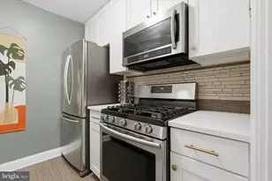 3114 Wisconsin Ave NW, Washington, DC 20016 - Photo 9