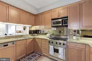 1155 23rd St NW, Washington, DC 20037 - Photo 11