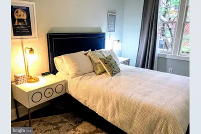 106 7th Street SE, Washington, DC 20003 - Photo 9