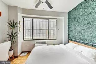 1 Scott Cir NW, Washington, DC 20036 - Photo 15