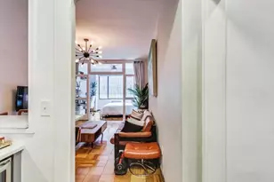 1 Scott Cir NW, Washington, DC 20036 - Photo 5