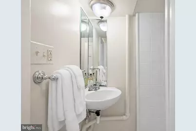 3308 Cathedral Avenue NW, Washington, DC 20008 - Photo 29