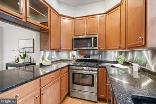 3308 Cathedral Ave NW, Washington, DC 20008 - Photo 11