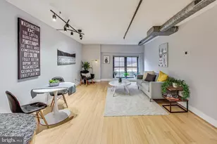 2328 Champlain St NW, Washington, DC 20009 - Photo 9