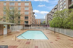 355 I Street SW, Washington, DC 20024 - Photo 19