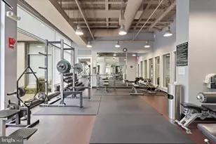 355 I Street SW, Washington, DC 20024 - Photo 33