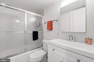 1280 21st St NW, Washington, DC 20036 - Photo 5