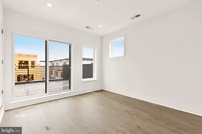 39 Lower Service Court NW, Washington, DC 20001 - Photo 7