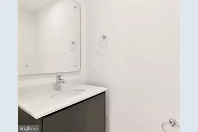 39 Lower Service Court NW, Washington, DC 20001 - Photo 5