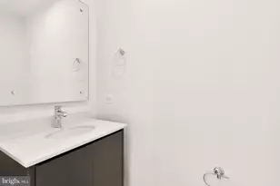 39 Lower Service Ct NW, Washington, DC 20001 - Photo 5