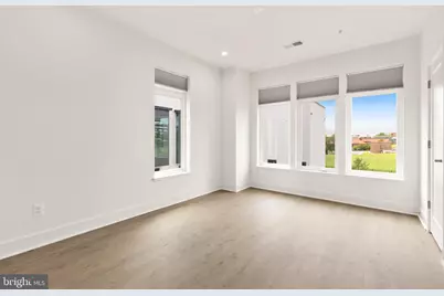 39 Lower Service Court NW, Washington, DC 20001 - Photo 11