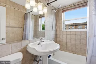 738 Longfellow St NW, Washington, DC 20011 - Photo 21