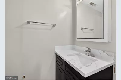 1353 C Street SE, Washington, DC 20003 - Photo 9