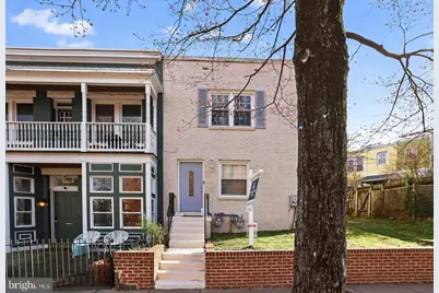 1353 C Street SE, Washington, DC 20003 - Photo 25
