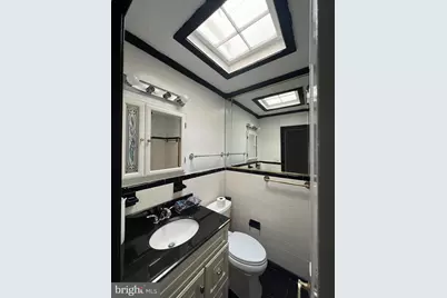 4025 Clay Place NE, Washington, DC 20019 - Photo 7