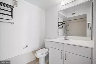 1000 New Jersey Ave SE, Washington, DC 20003 - Photo 25