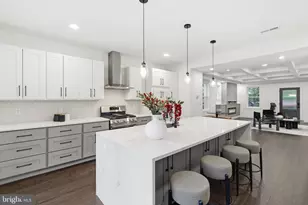 2715 17th St NE, Washington, DC 20018 - Photo 9