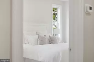 5047 MacArthur Blvd NW, Washington, DC 20016 - Photo 47