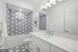 5047 MacArthur Blvd NW, Washington, DC 20016 - Photo 51