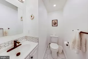 213 Hawaii Ave NE, Washington, DC 20011 - Photo 9