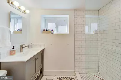 213 Hawaii Avenue NE #1, Washington, DC 20011 - Photo 13