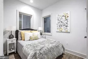 256 15th St SE, Washington, DC 20003 - Photo 9