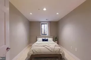 6 Rhode Island Ave NW, Washington, DC 20001 - Photo 5