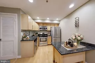 6 Rhode Island Ave NW, Washington, DC 20001 - Photo 5